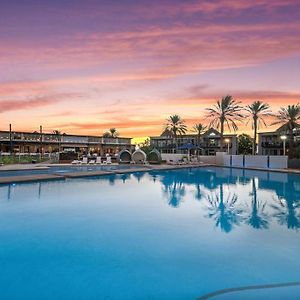 Mantarays Ningaloo Beach Resort